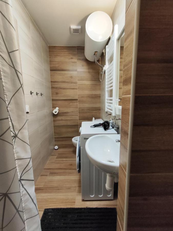 Kralovak Appartement Králŭv Dvŭr Buitenkant foto