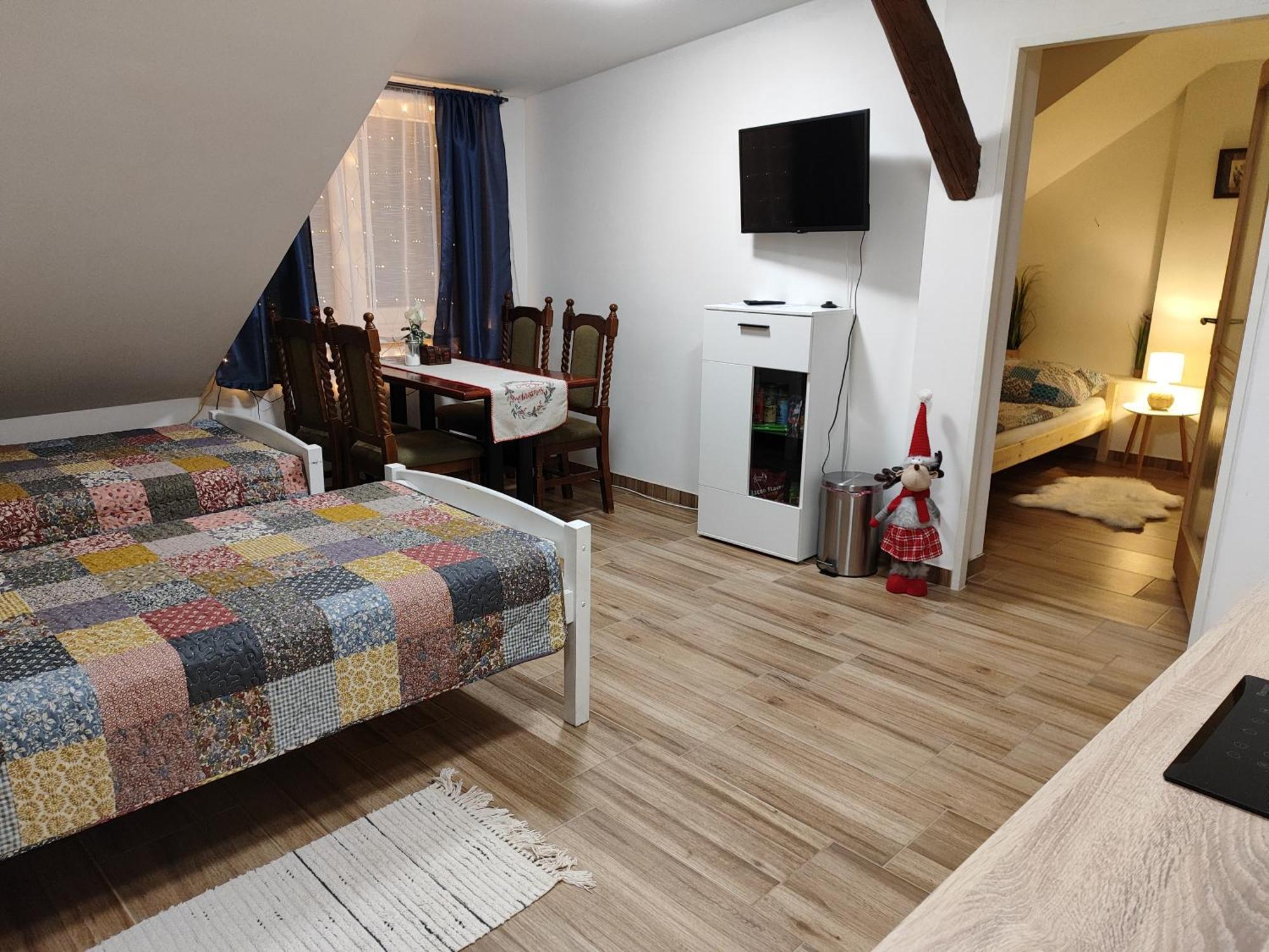 Kralovak Appartement Králŭv Dvŭr Buitenkant foto