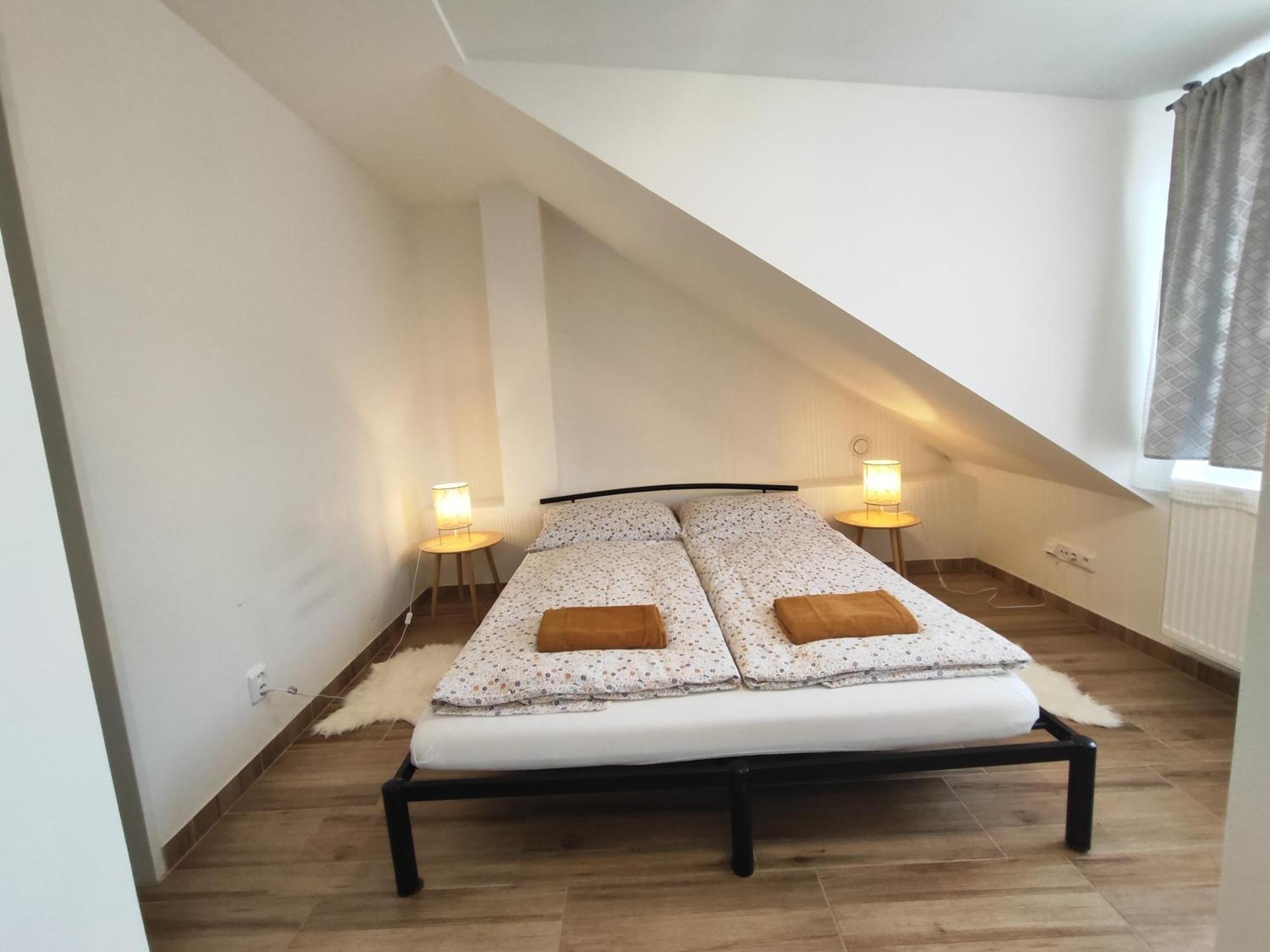 Kralovak Appartement Králŭv Dvŭr Buitenkant foto