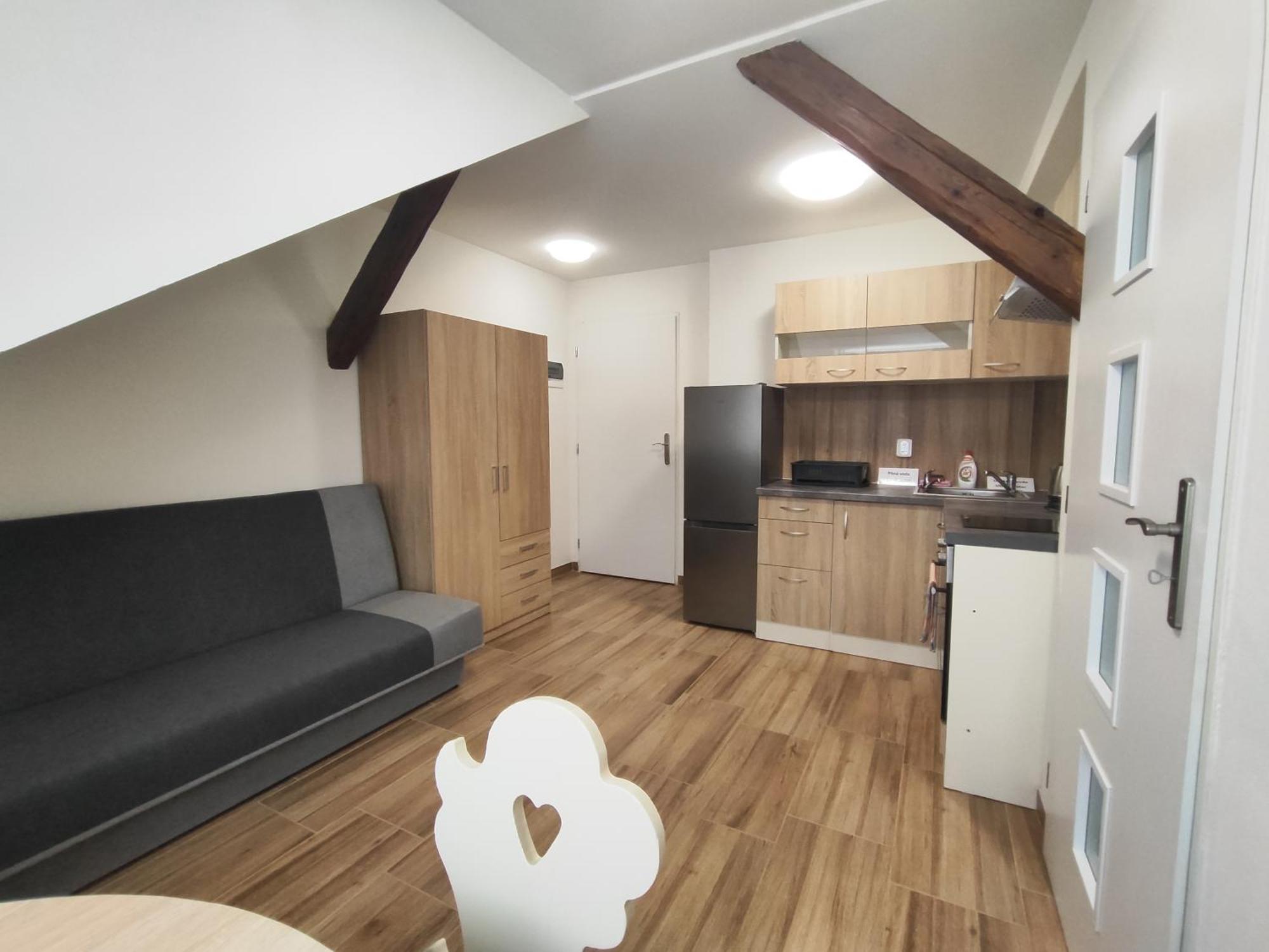 Kralovak Appartement Králŭv Dvŭr Buitenkant foto